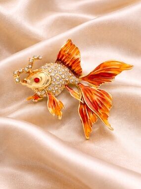 Luxury Goldfish Pin Crystal Rhinestone Enamel Koi Fish Brooch